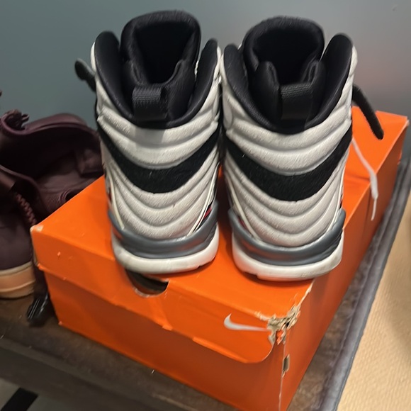 Jordan 8s - Picture 4 of 6